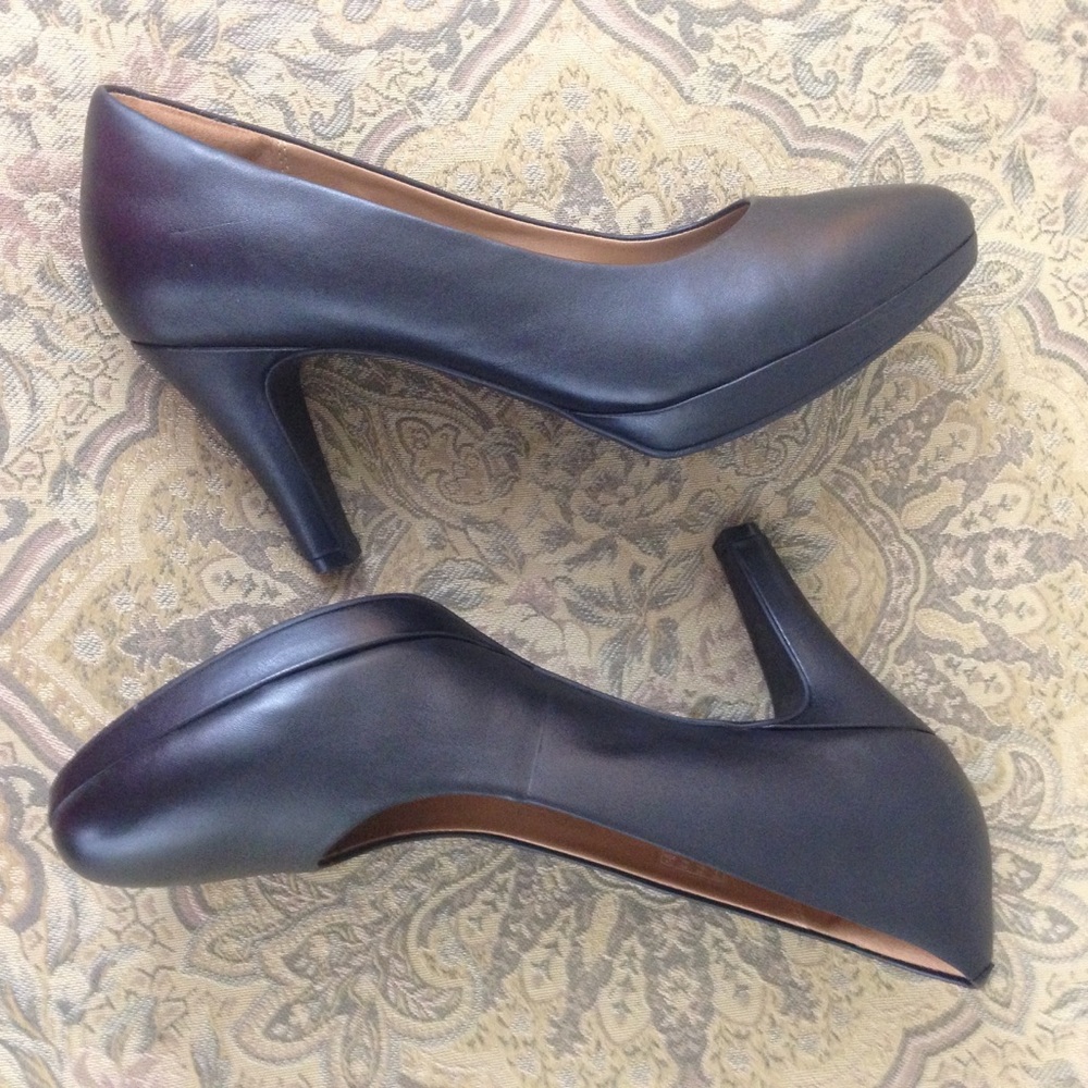 Clarks | Ariel Viola Platform Pumps | Size 9.5